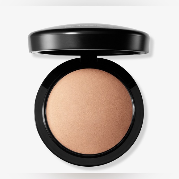 Medium Golden Mac Mineralize SkinFinish Natural Powder Brand New in Box - Picture 4 of 13